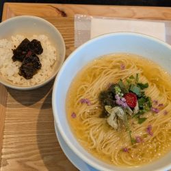 なにわの羅臼昆布塩出汁そば