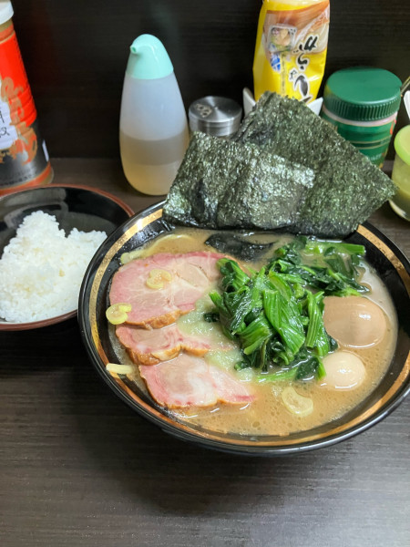 「勝鬨ラーメン(1250) 小ライス(120)」@横濱家系ラーメン 勝鬨家の写真