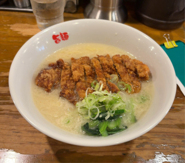 「排骨塩とんこつラーメン」@本場中華麺店 旨麺の写真