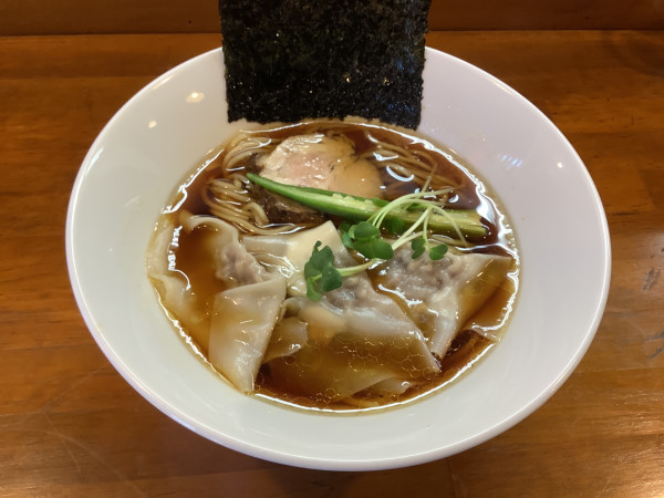 「ワンタン麺　1160円」@自然派創作料理 みかくやの写真