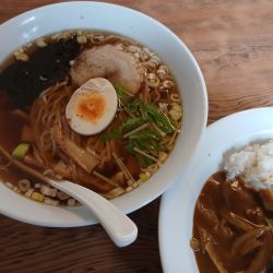ラーメンとカレーライスセット 950円