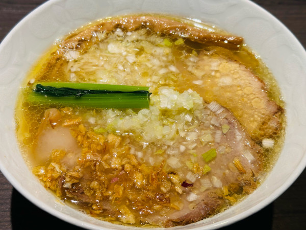 「塩梅山豚チャーシュー麺 2,000円」@支那そばや 本店の写真
