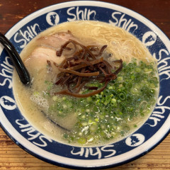 博多らーめん ShinShin KITTE博多店の画像