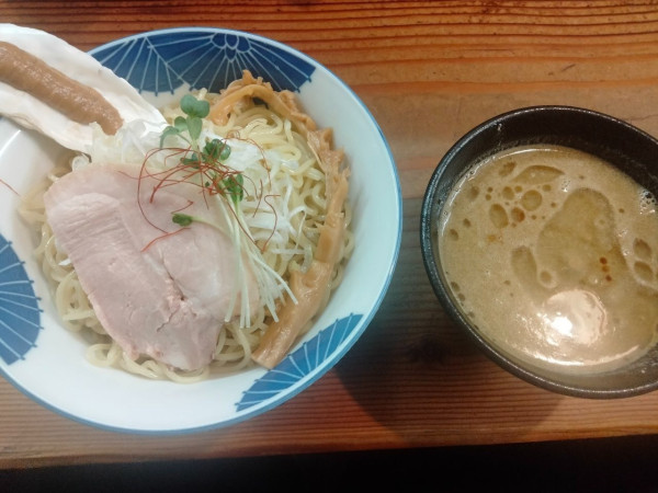 「濃厚牡蠣つけ麺」@貝だしラーメン 貝ガラ屋の写真