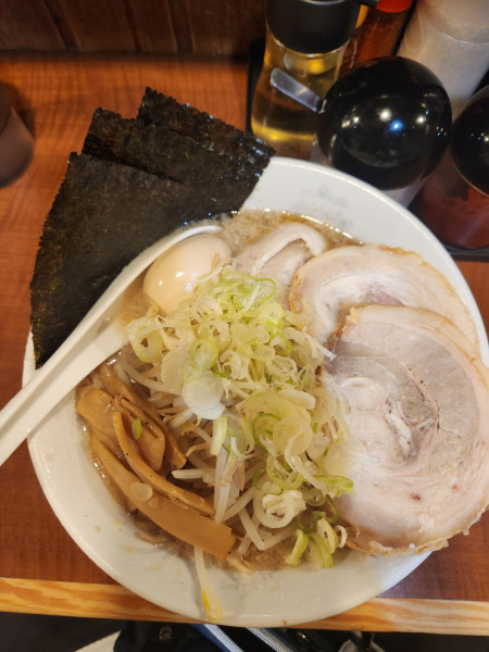 「特製しょうゆらーめん」@ぼすやの写真