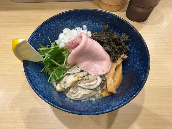 「牡蠣の冷やし混ぜそば」@中華そばよしかわ 西荻窪店の写真