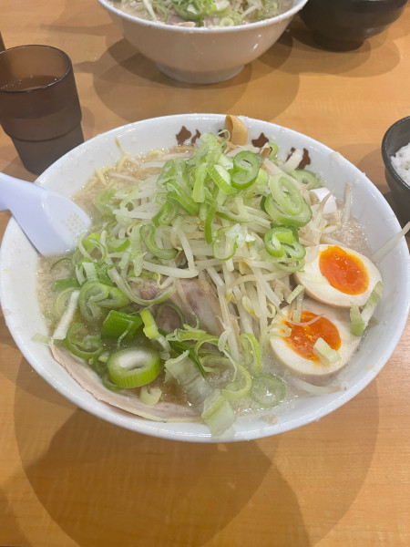 「醤油ラーメン」@こってりらーめん なりたけ 幕張店の写真
