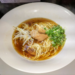 新博多醤油ラーメン バルティーエの画像