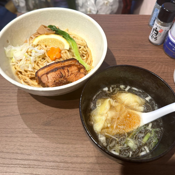 「醤油バンメン ミニエビワンタンスープ」@茶々亭の写真