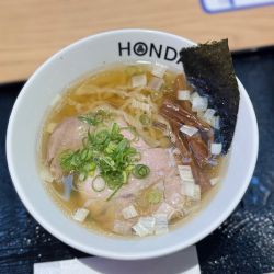羽田空港限定 貝出汁塩らぁめん税込1200円手揉み麺100円