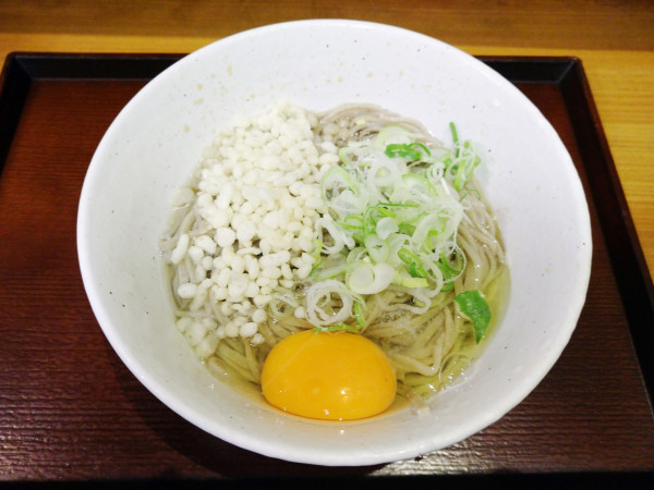 「釜玉そば」@蕎麦冷麦  嵯峨谷 渋谷店の写真