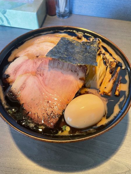 「黒真空そば」@喜乃壺の写真