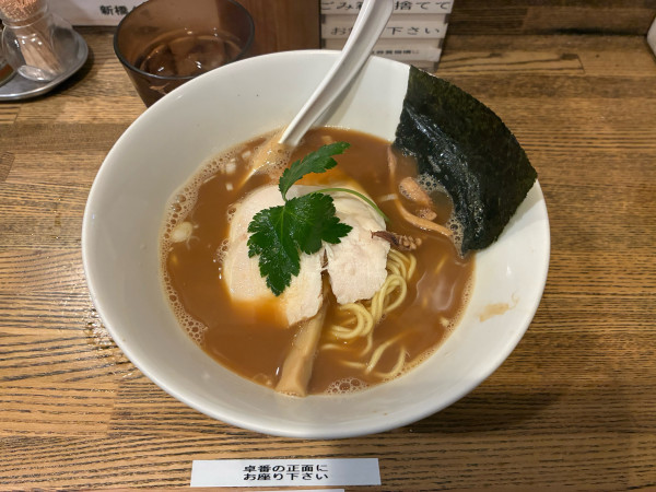 「烏賊干鶏白湯そば　1050円」@新橋 纏の写真