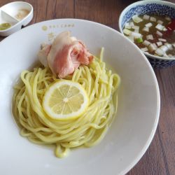 【限定】塩煮干し✕昆布水つけ麺　（大盛り：サービス券）