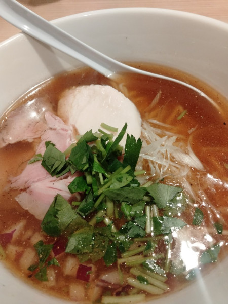 「貝と焼きあごの中華そば 醤油」@中華そば くらむの写真