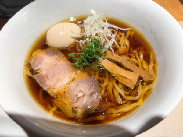 「味玉醤油ラーメン」@燎の写真