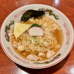 鶏中華そば（750円）