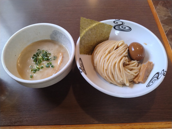「【限定】極上団地妻鶏白湯つけ麺¥1100+味玉¥150-」@つけ麺 弥七の写真