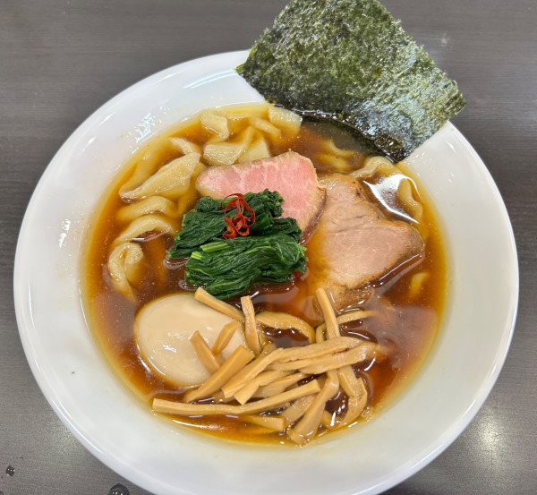 「醤油らーめん1100円＋味玉150円」@自家製手打ち麺 禿の写真