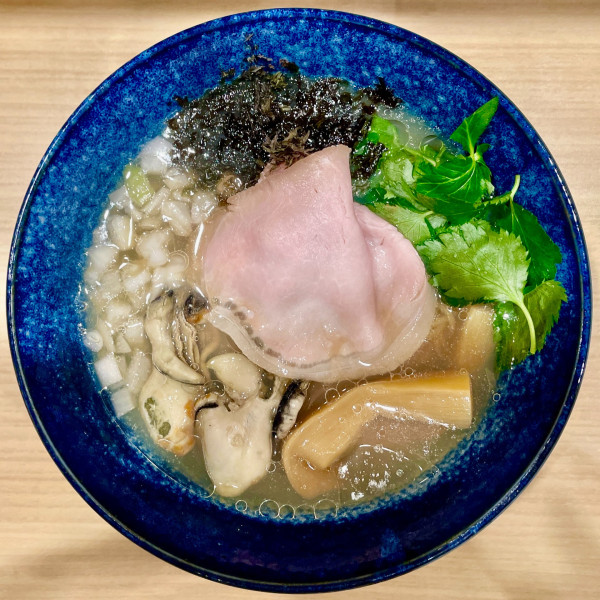 「芳醇牡蠣そば」@中華そばよしかわ 西荻窪店の写真