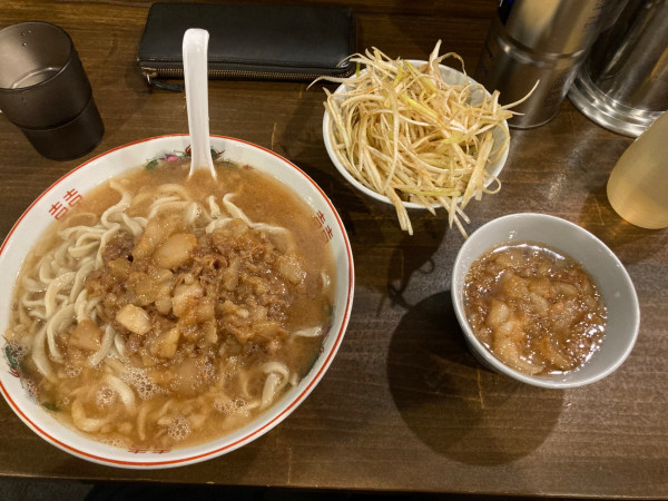 「ラーメン+和えネギ×2」@男気らーめんアカギ 新田木崎店の写真