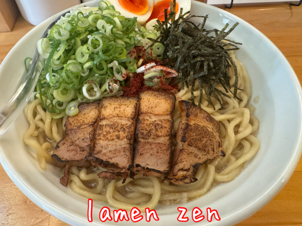 「まぜそば・醤油+大盛り(1200＋200円)」@LA-MEN Zenの写真