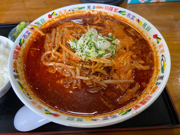 「激辛味噌ラーメン中(1200円)」@お食事処 末広の写真