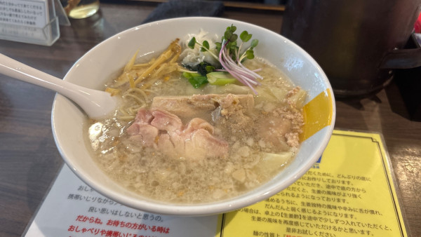 「塩生姜らー麺　こってり」@塩生姜らー麺専門店MANNISHの写真