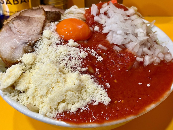 「25周年限定 可似トマヒヤッシー 大盛りパルメザン×2 トマト増」@ラーメン二郎 八王子野猿街道店2の写真