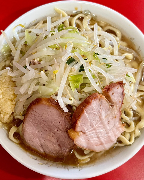「小ラーメン 冷やし 薄味 スーパーソウスイ ニンニク ヤサイ」@ラーメン二郎 生田駅前店の写真