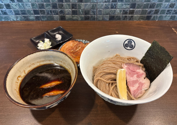 「【限定】自家製牡蠣醤油の昆布水つけそば(並)」@麺屋みつば＋クローバーの写真