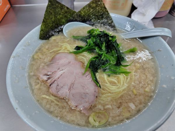 「金曜限定サービスラーメンアブラ多め麺やわらかめ500円」@ラーメンショップ 坂東店の写真
