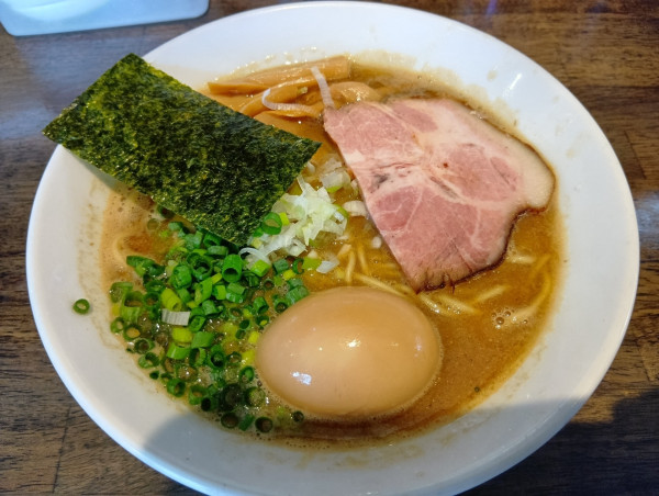 「味玉中華そば」@吉田食堂の写真