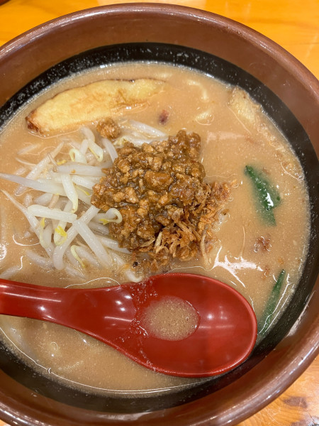 「北海道味噌ラーメン 913円」@麺場 田所商店 関内店の写真
