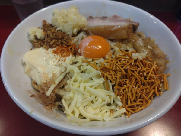 「まぜそば」@ジラフの写真