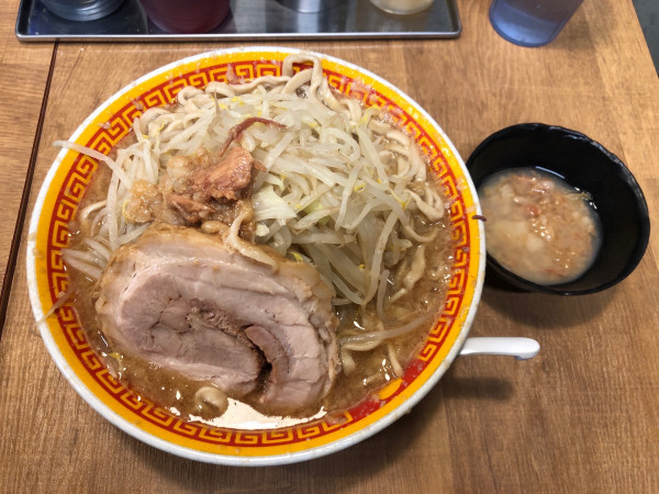 「ラーメン350g」@えどもんど 新橋の写真