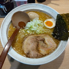 ニューラーメン専門店 玄屋の写真