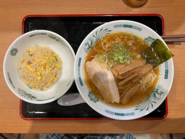 「中華そば、半炒飯セット(710¥)」@日高屋 ひたちなか店の写真