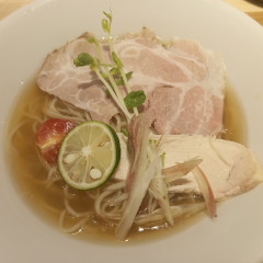 ダシと麺 くじらの画像