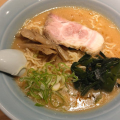 らーめん ろくはうすの画像