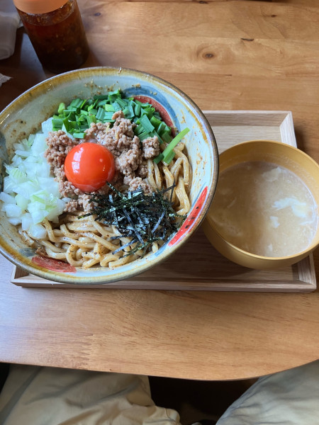 「まぜ麺　辛」@まぜ麺とかき氷 こぶたとカモメの写真