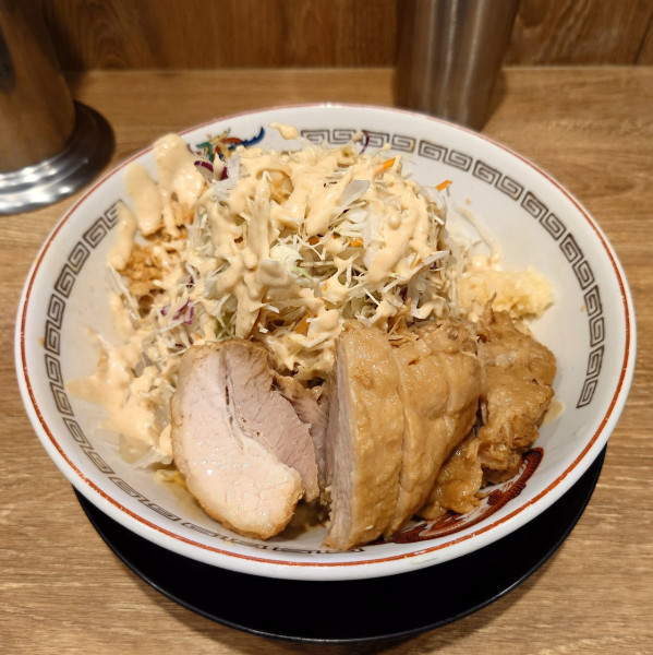 「ミニ豚（冷やし中華、1400円）」@ラーメン豚山 大宮店の写真