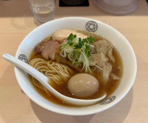 「特製中華そば」@TOKYO RAMEN とうかの写真