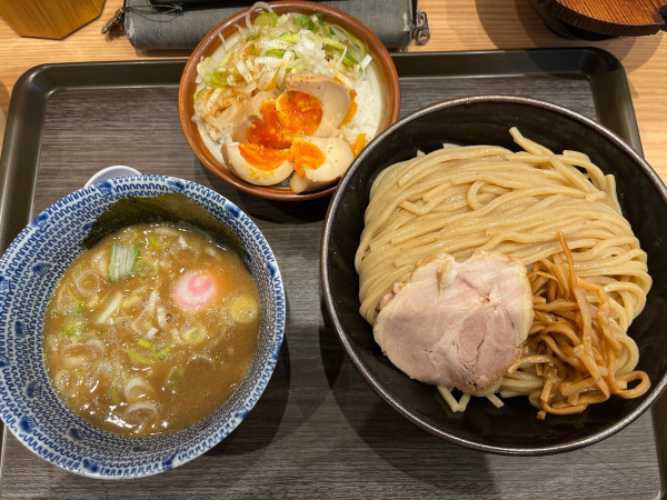 「つけ麺+味玉丼」@舎鈴 ブランチ横浜南部市場店の写真