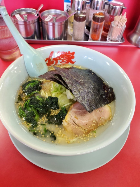 「塩ラーメン@690」@ラーメン山岡家 音羽蒲郡店の写真