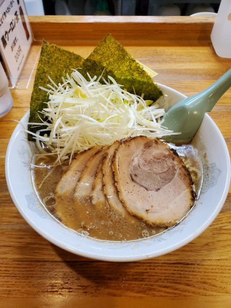 「醤油ネギチャーシュー麺@1080」@ラーメン三太 モール街店の写真