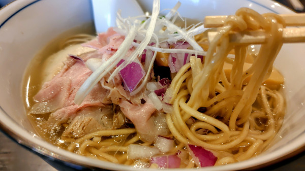 「ポルチーニ茸香る 塩らぁ麺(900円)」@麺屋ぜくうの写真