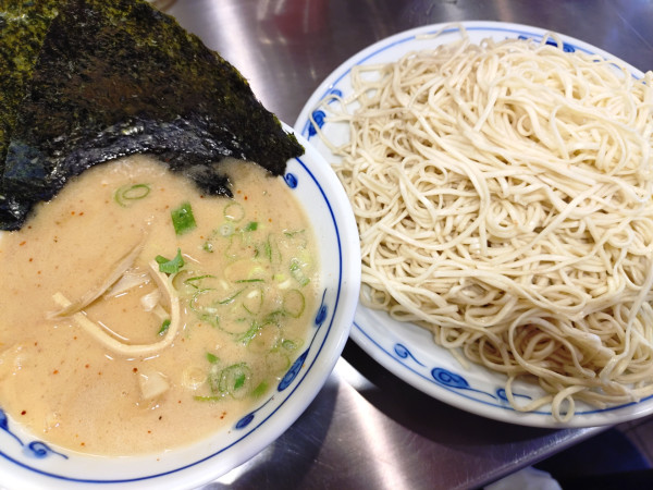 「つけ麺、大盛り、小ライス」@らーめん英 下高井戸店の写真