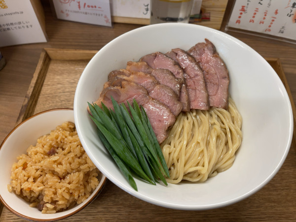 「いりこの冷やし中華+肉増し(1200円)」@中華そば 紆折の写真