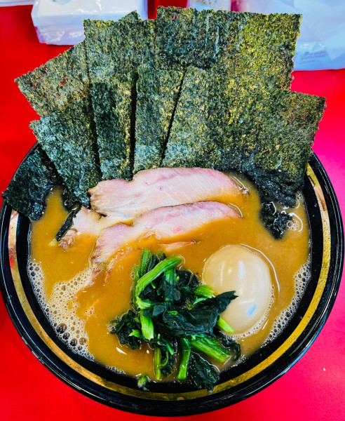 「王道乃印ラーメン 1350円」@家系ラーメン王道家直伝 樹道家の写真